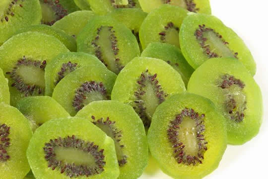 Dried kiwi fruit in various ways