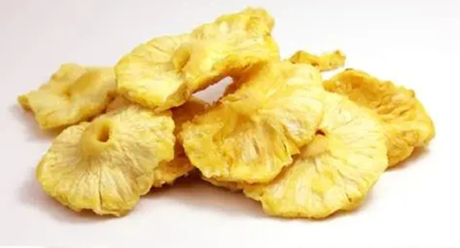 dried pineapple (4).jpg